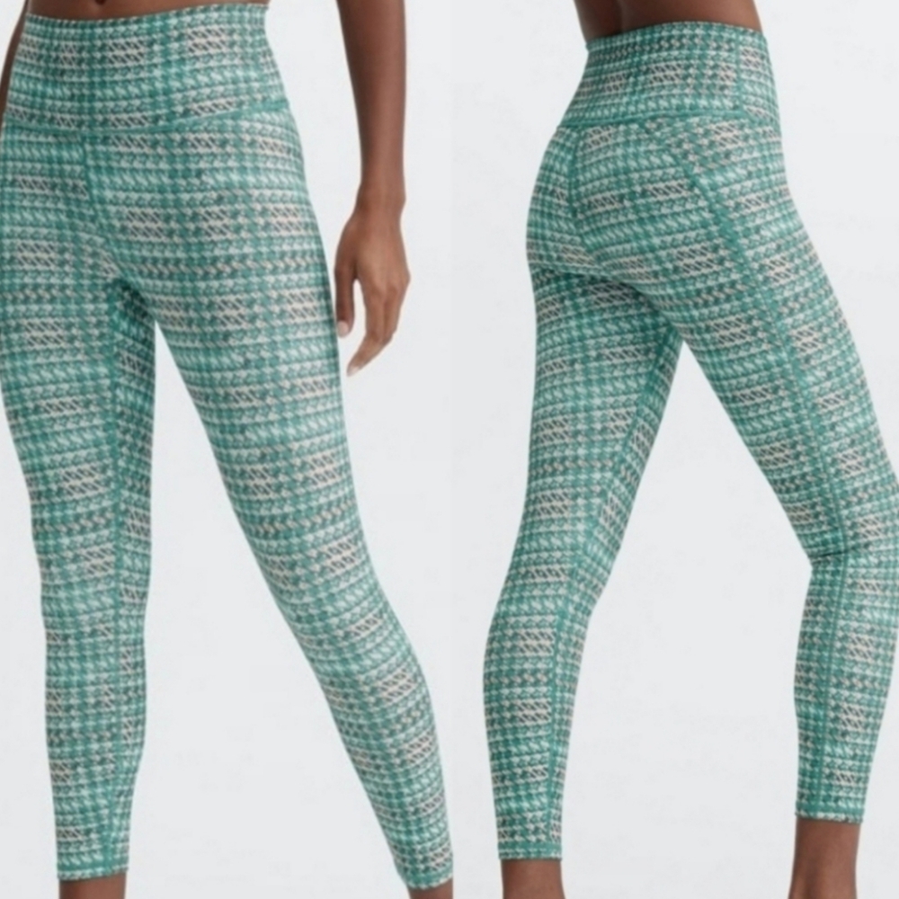 NWT Fabletics RARE Green Plaid Houndstooth Print Legging